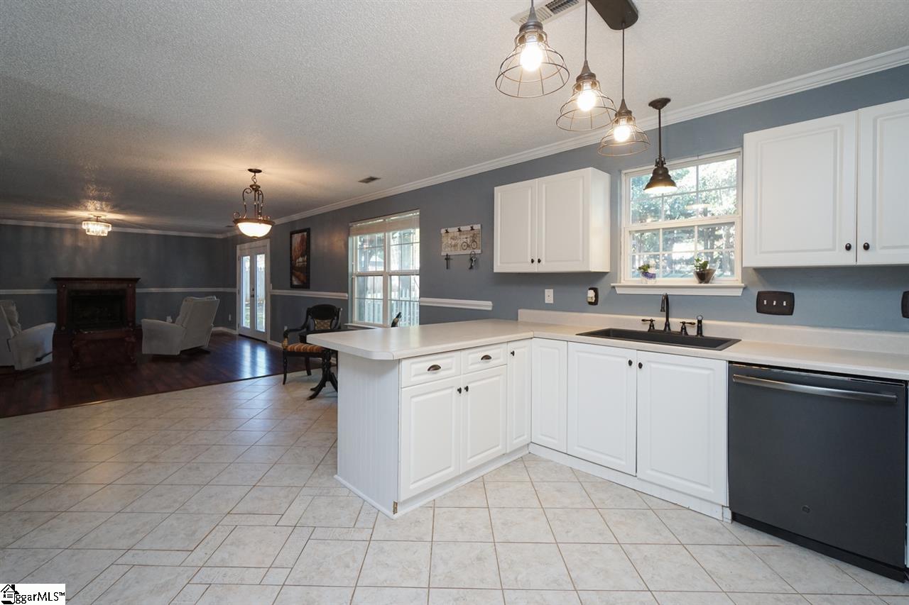 207 Old Orchard Road Greer, SC 29650 - Photo 17 of 30 Gallery Image 17