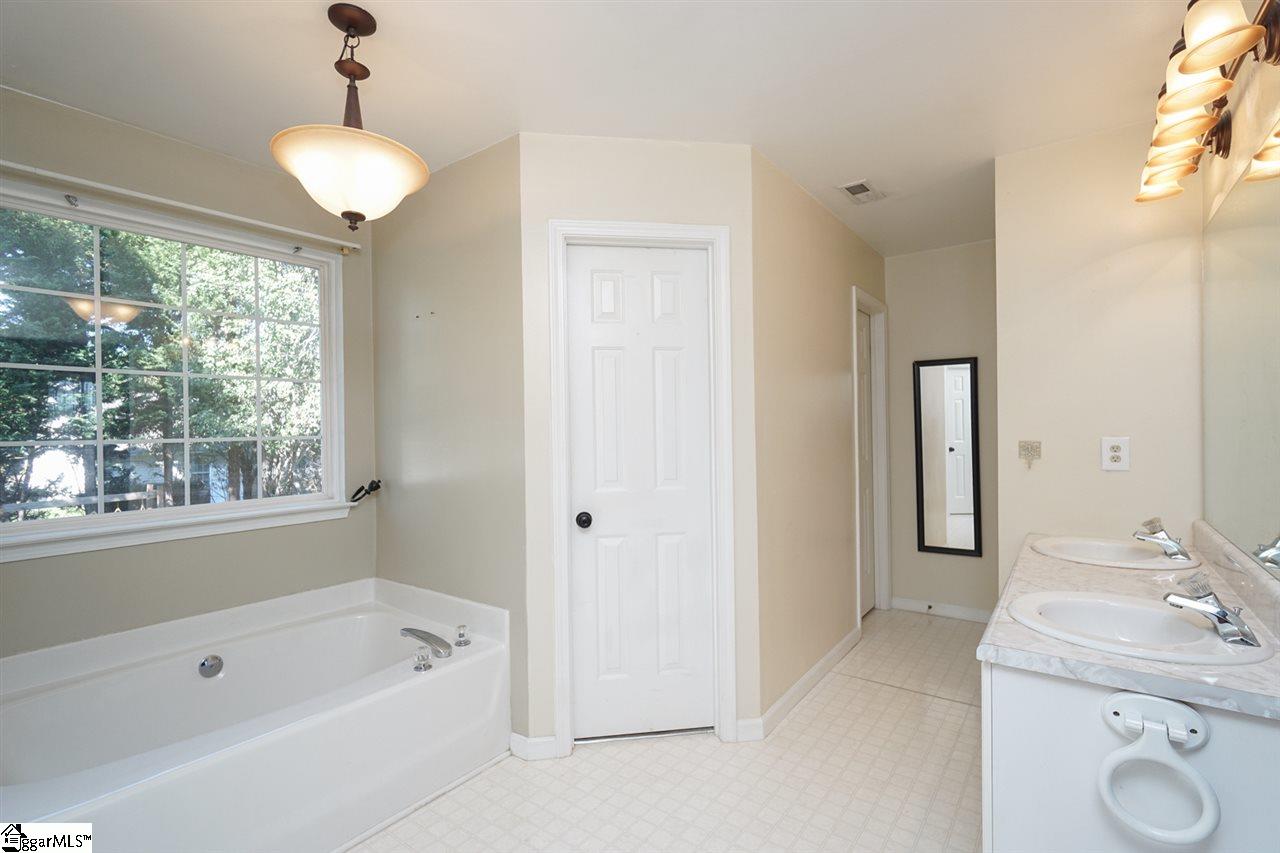 207 Old Orchard Road Greer, SC 29650 - Photo 22 of 30 Gallery Image 22
