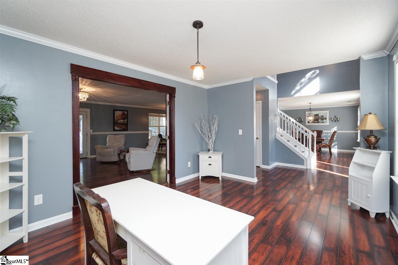 207 Old Orchard Road Greer, SC 29650 - Photo 7 of 30 Gallery Image 7