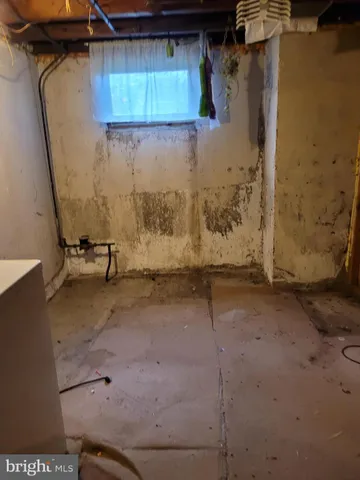 $110,000 | 930 Pine Road, Sharon Hill, PA 19079