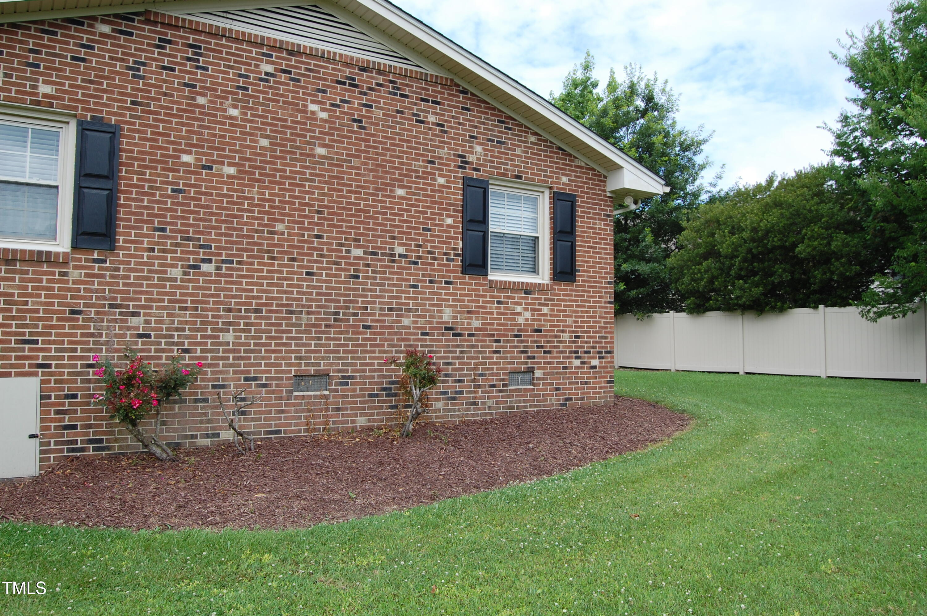 1418 Sherron Road Durham, NC 27703 - Photo 27 of 34 DSC_0372