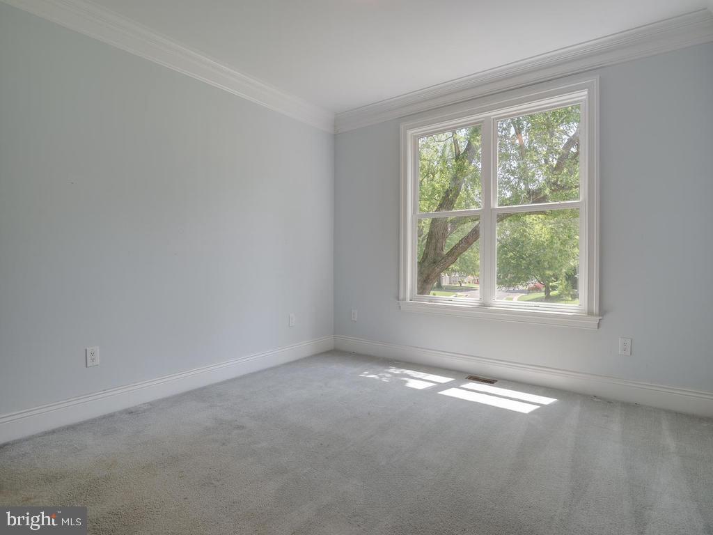 1645 Kirby Road McLean, VA 22101 - Photo 31 of 64