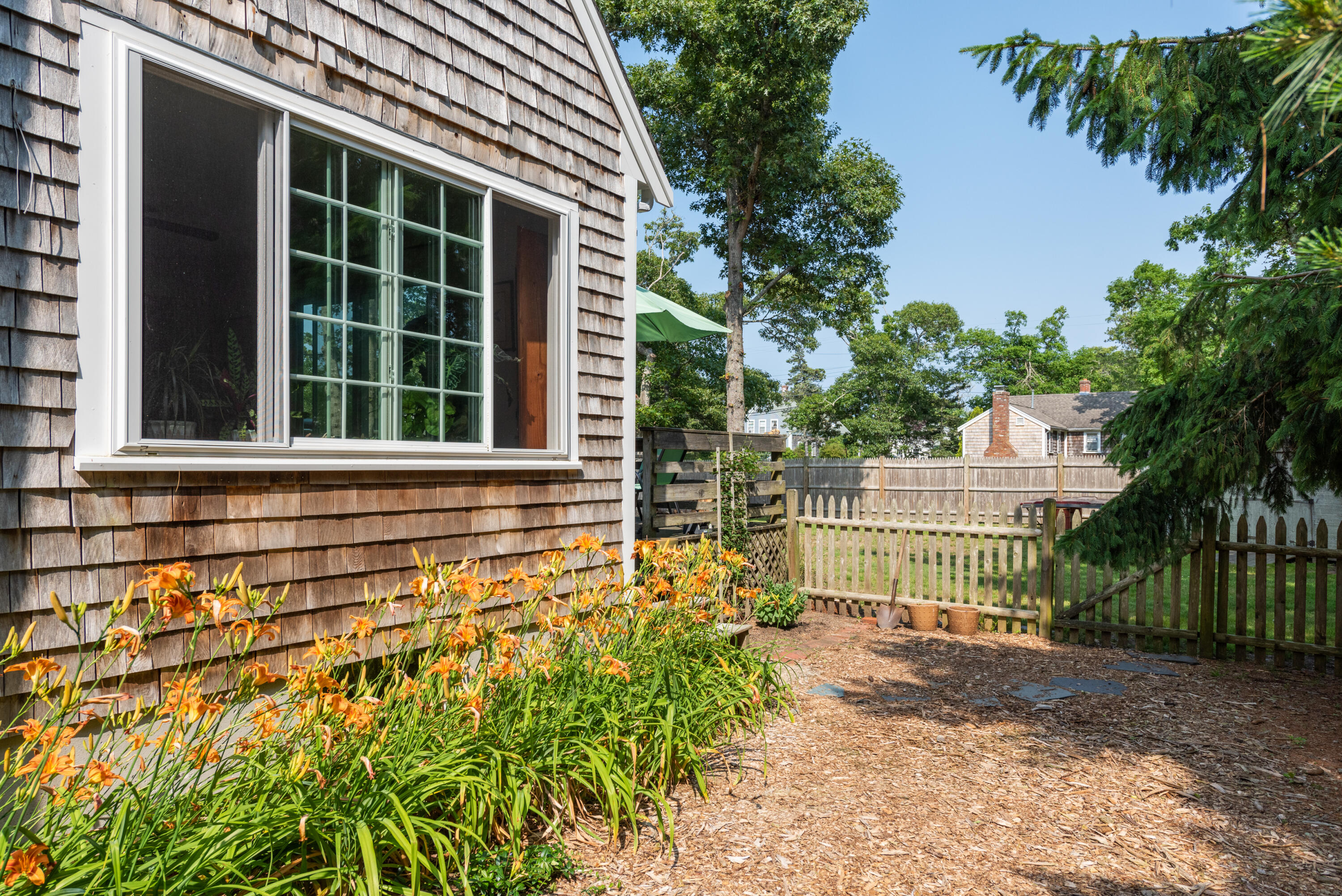 17 Goose Pond Road Chatham, MA 02633 - Photo 4 of 31 Sideview