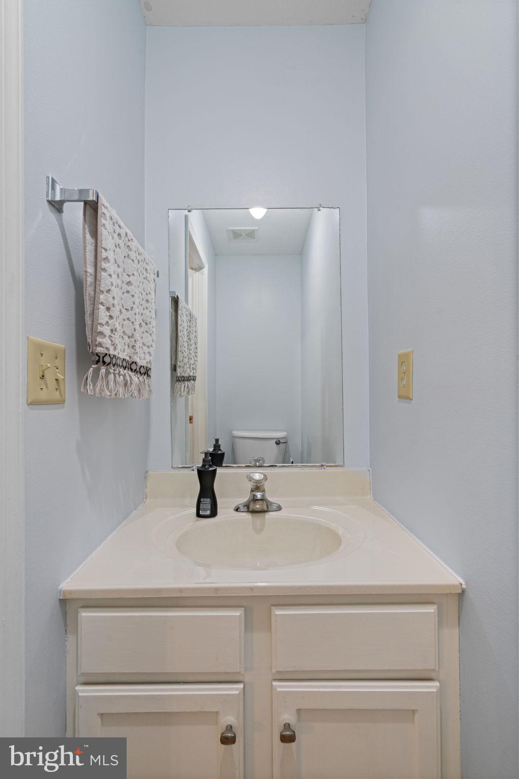 6647 Morris Road Spotsylvania, VA 22551 - Photo 22 of 57 Main Level Half Bath