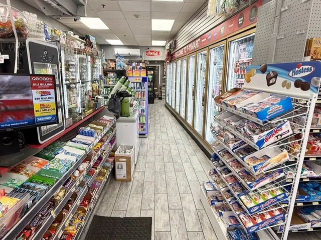 $2,400,000 | 709 Main Street, Worcester, MA 01608