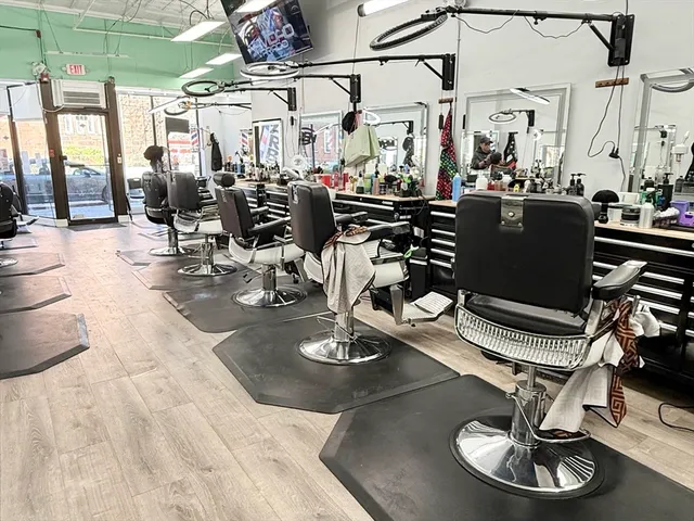 $2,400,000 | 709 Main Street, Worcester, MA 01608