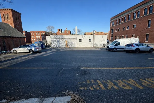 $2,400,000 | 709 Main Street, Worcester, MA 01608