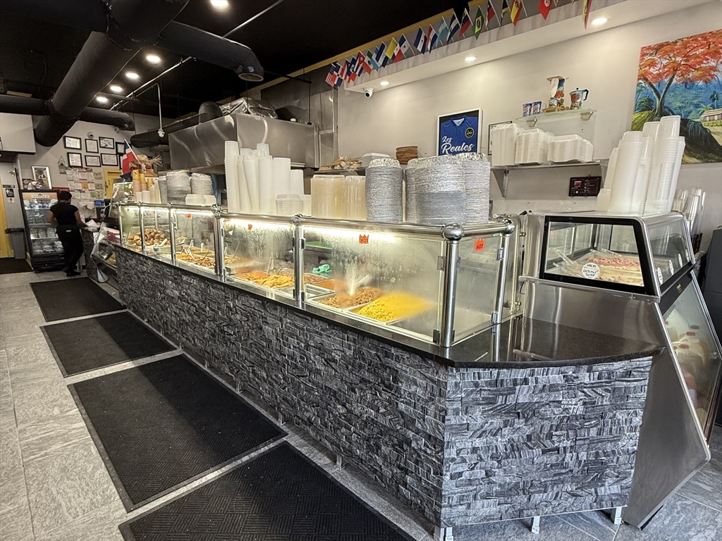 709 Main Street Worcester, MA 01608 - Photo 8 of 21