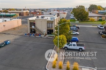 310 South Balsam Street Moses Lake, WA 98837 - Photo 3 of 10 a view of a city