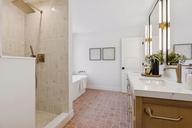 $1 | 330 11th Avenue North, Hopkins, MN 55343