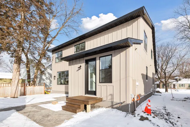 $1 | 330 11th Avenue North, Hopkins, MN 55343