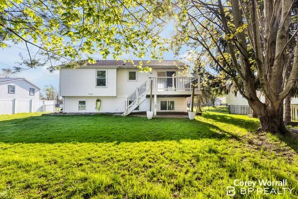 $360,000 | 7115 12th Avenue, Jenison, MI 49428