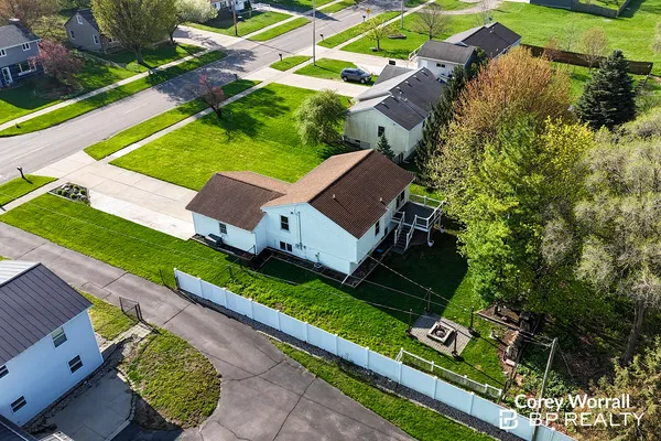 $360,000 | 7115 12th Avenue, Jenison, MI 49428