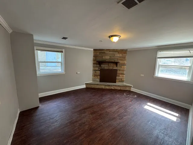 $2,850 | 15125 East End Avenue, Dolton, IL 60419