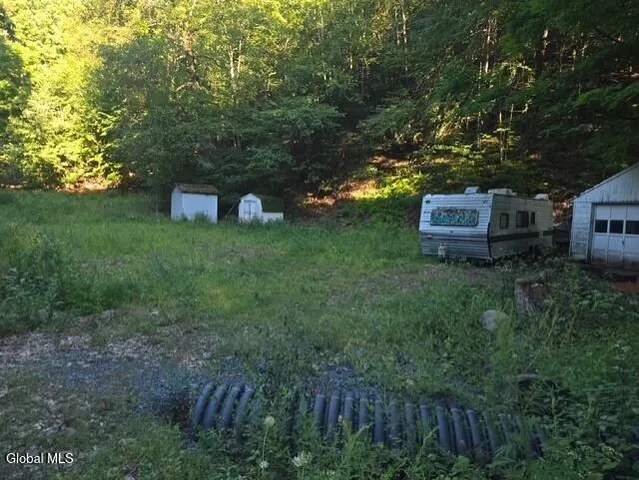 $200,000 | 92 Snyders Corners Road, Poestenkill, NY 12198