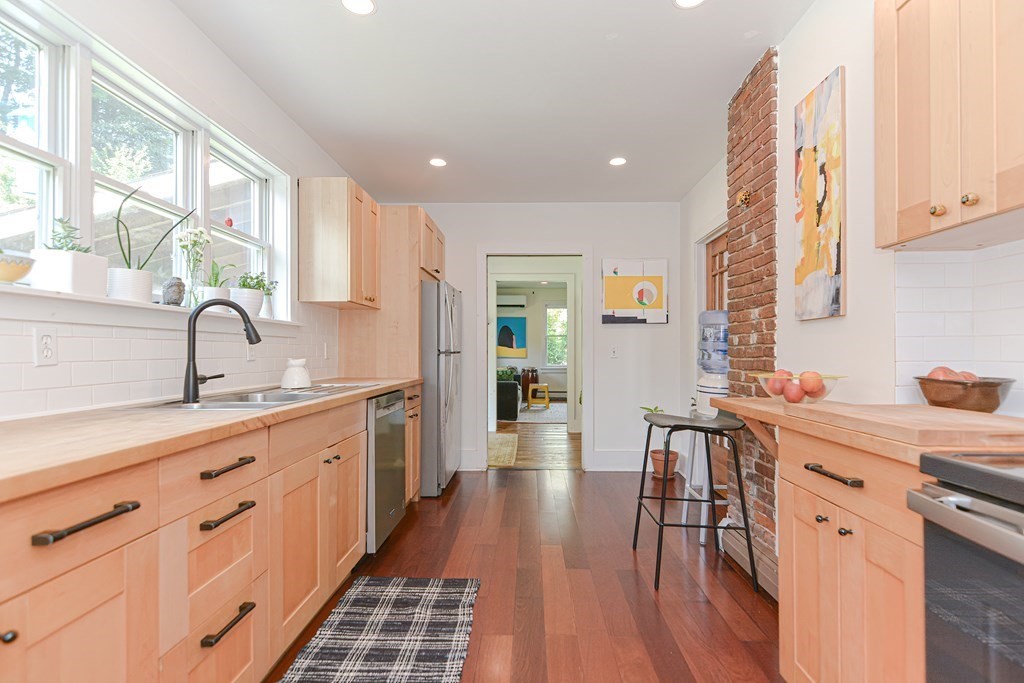 49 State Street Buckland, MA 01370 - Photo 7 of 39 Gallery Image 7