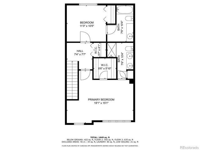 a black and white photo of a living room