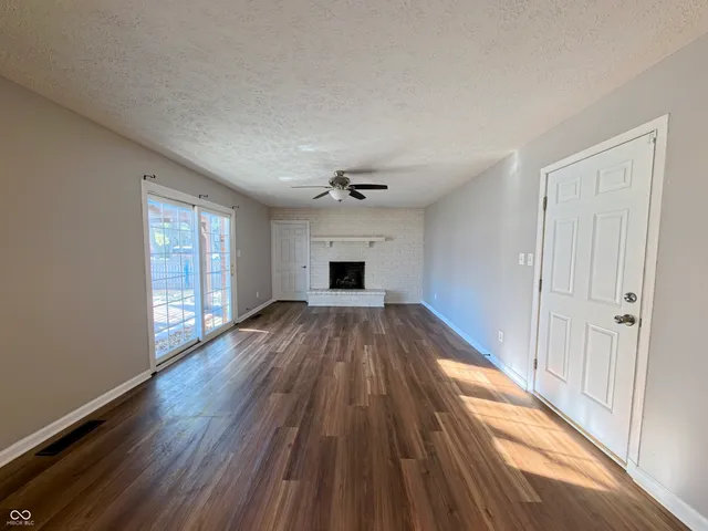 $349,900 | 1045 Swinford Street, Shelbyville, IN 46176