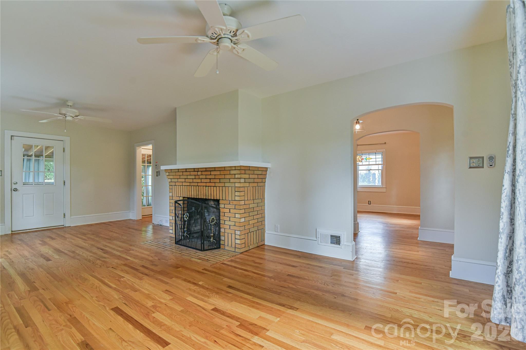 64 Arthur Road Asheville, NC 28806 - Photo 3 of 44 Gallery Image 3