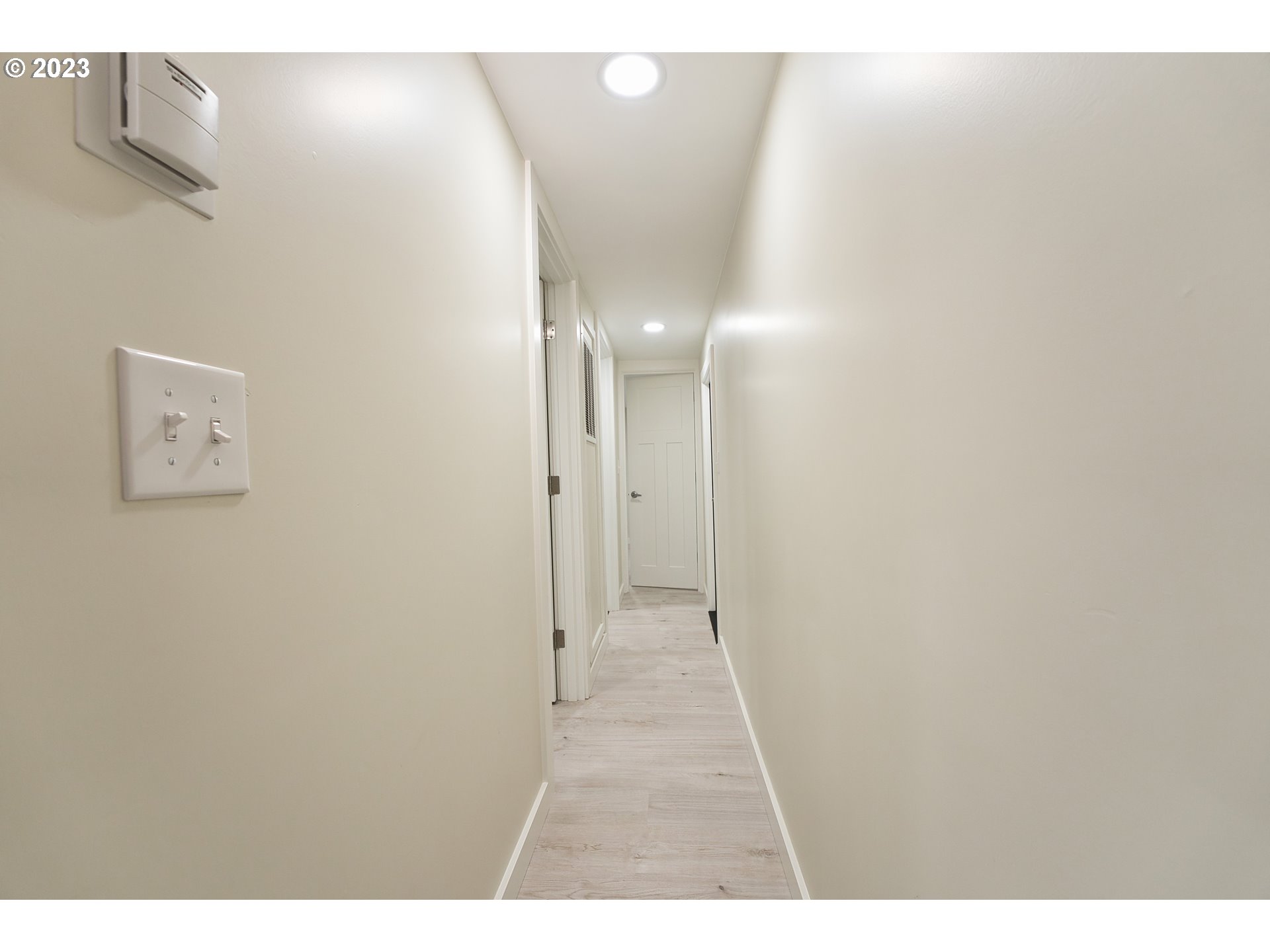 17655 Bluff Road, Unit 41 Sandy, OR 97055 - Photo 12 of 21 a view of a hallway