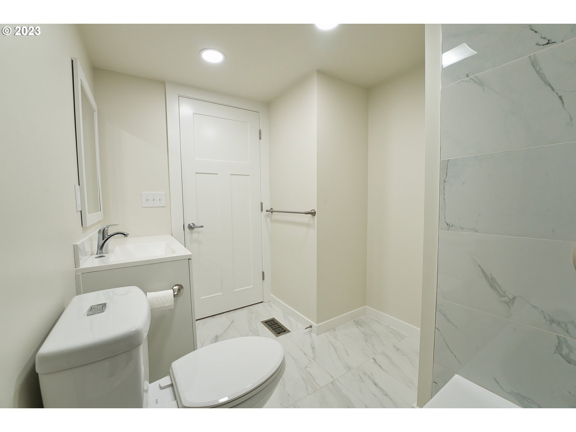 17655 Bluff Road, Unit 41 Sandy, OR 97055 - Photo 20 of 21 a bathroom with a sink a toilet and shower