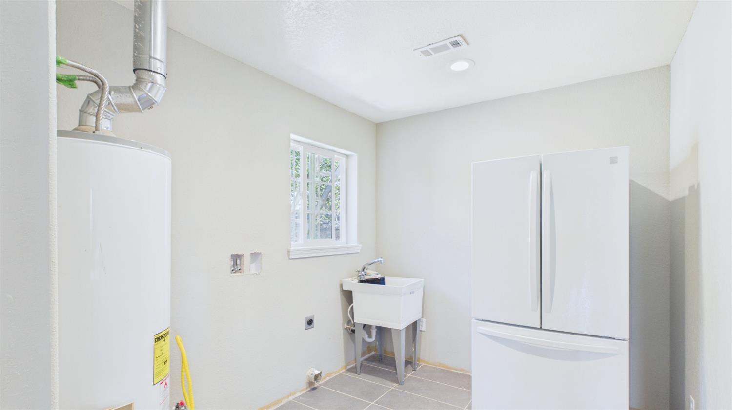 22499 Vilas Road Sonora, CA 95370 - Photo 53 of 78 ADU Utility Room