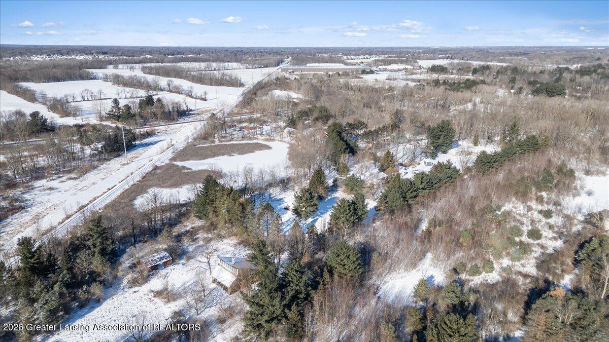 3391 Wirt Road Mason, MI 48854 - Photo 6 of 53 06-Media Jett - 01