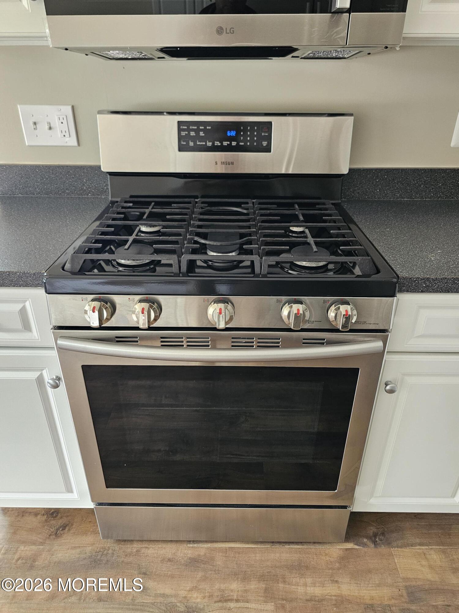 73 Timberline Road Bayville, NJ 08721 - Photo 8 of 30 20260925_132248