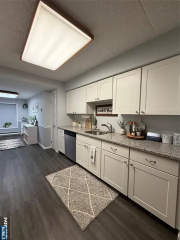 $324,999 | 446 Passaic Street, Unit 2A, Hackensack, NJ 07601