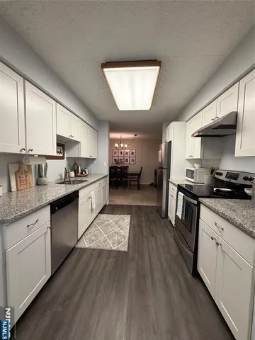 $324,999 | 446 Passaic Street, Unit 2A, Hackensack, NJ 07601