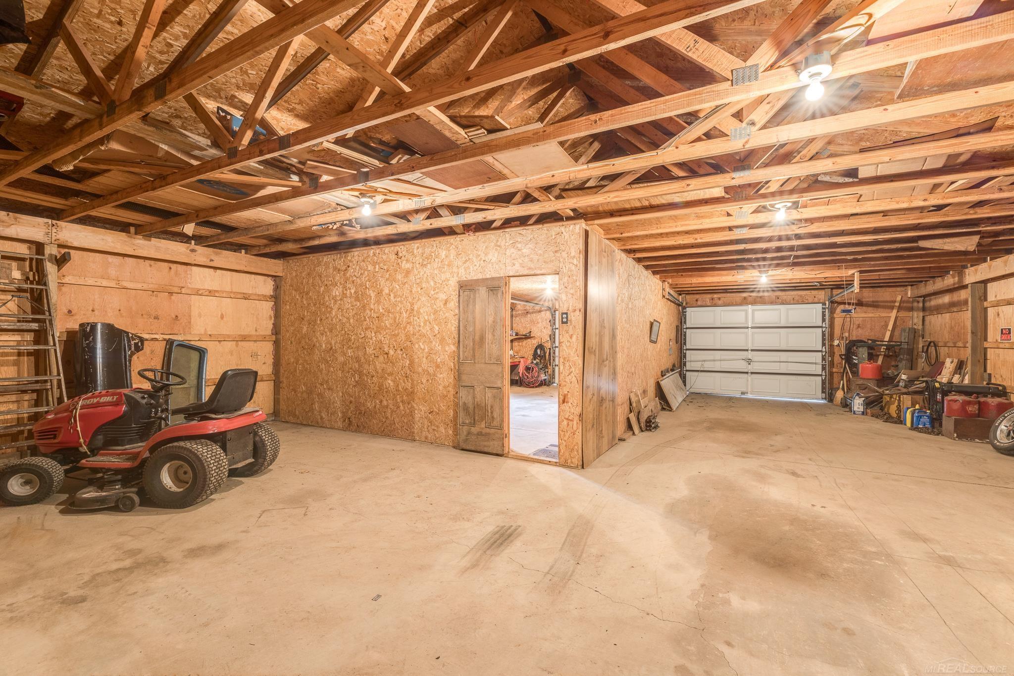 7340 Hawthorne Road Lexington, MI 48450 - Photo 25 of 32 West Side Interior