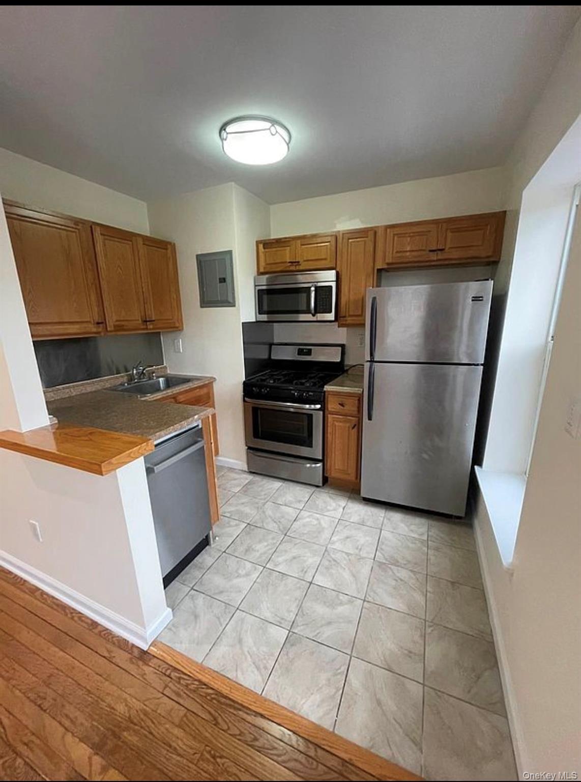 2401 Beverley Road Brooklyn, NY 11226 - Photo 4 of 9