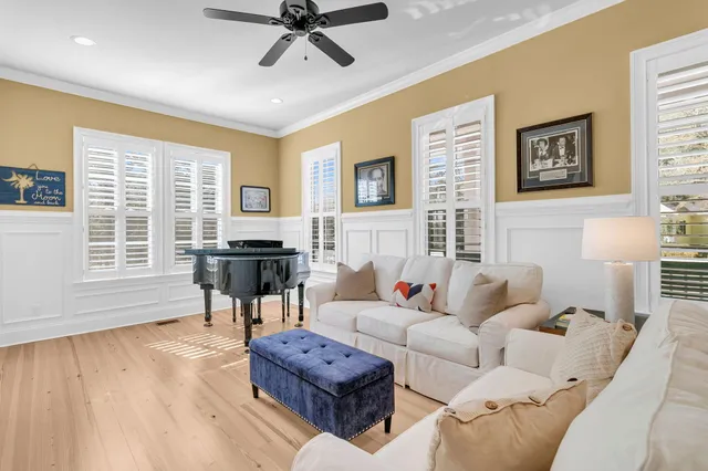 $1,195,000 | 1052 Bradbury Lane, Charleston, SC 29492