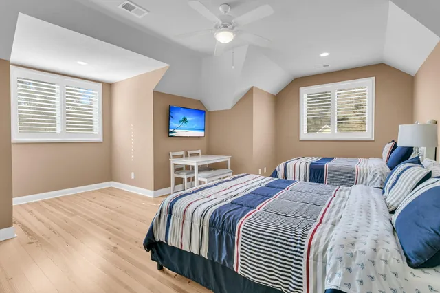 $1,195,000 | 1052 Bradbury Lane, Charleston, SC 29492