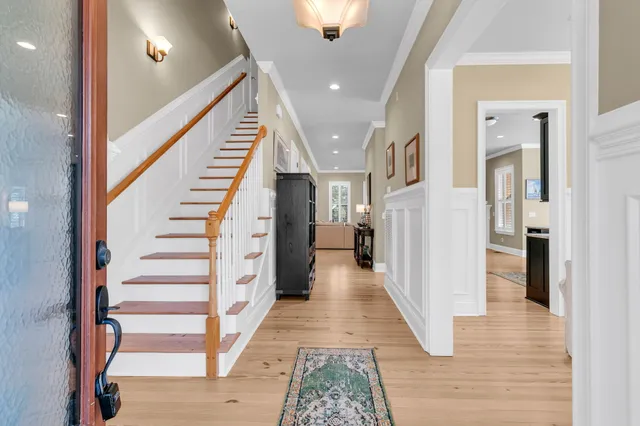 $1,195,000 | 1052 Bradbury Lane, Charleston, SC 29492