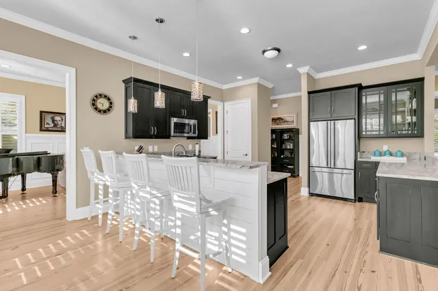 $1,195,000 | 1052 Bradbury Lane, Charleston, SC 29492