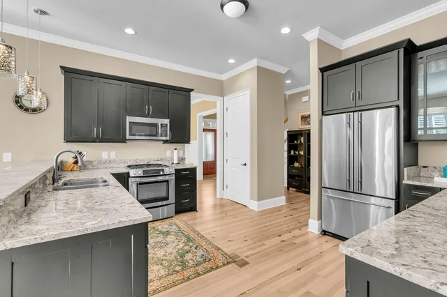 $1,195,000 | 1052 Bradbury Lane, Charleston, SC 29492