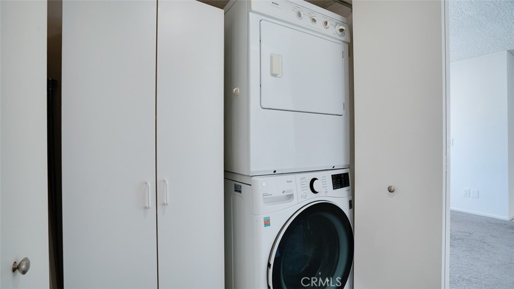 833 Cinnamon Lane, Unit 4 Duarte, CA 91010 - Photo 16 of 34