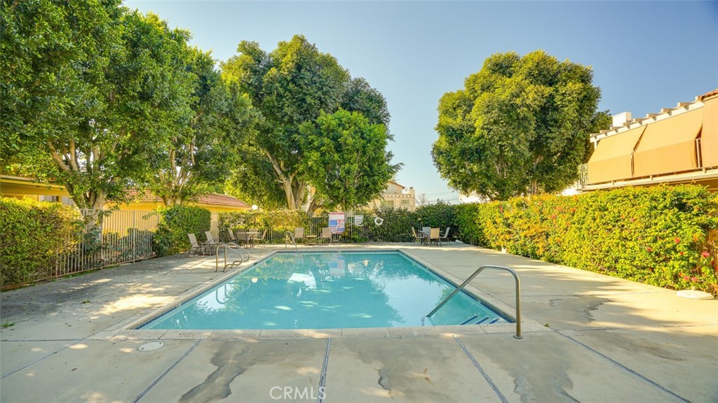 833 Cinnamon Lane, Unit 4 Duarte, CA 91010 - Photo 30 of 34