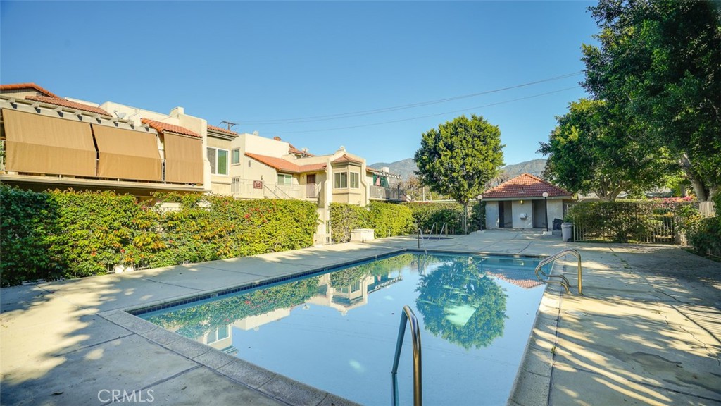 833 Cinnamon Lane, Unit 4 Duarte, CA 91010 - Photo 31 of 34