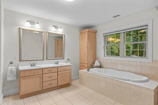 $905,000 | 105 Mixter Road, Holden, MA 01520