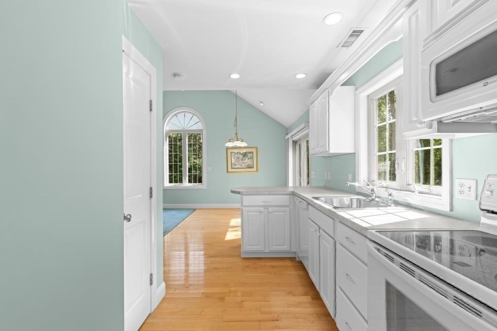 105 Mixter Road Holden, MA 01520 - Photo 30 of 42