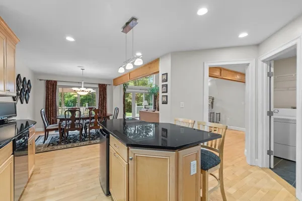 $905,000 | 105 Mixter Road, Holden, MA 01520