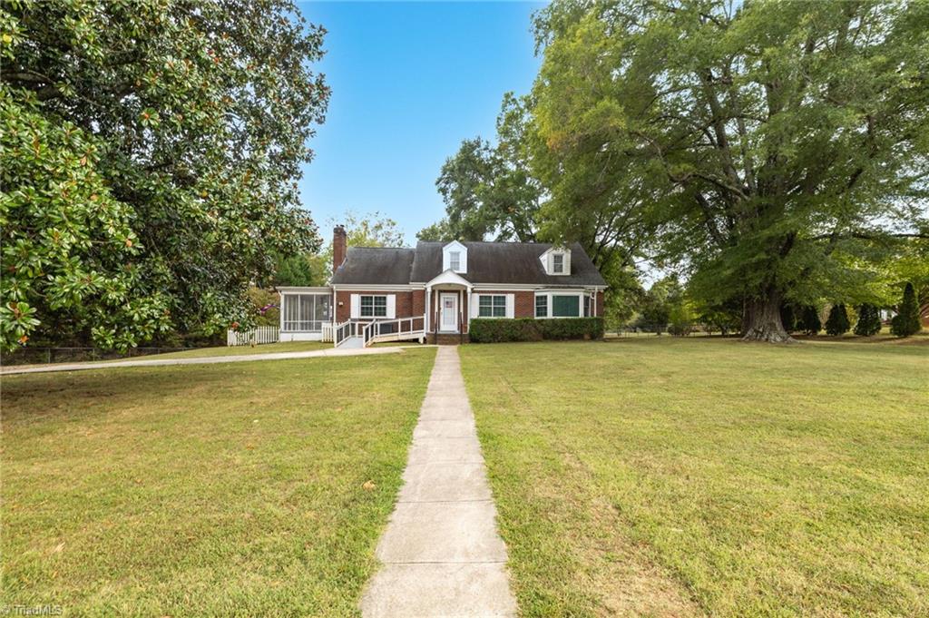 2282 Price Road Eden, NC 27288 - Photo 3 of 38