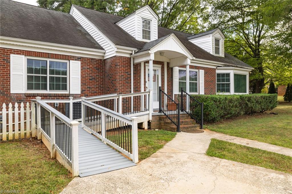 2282 Price Road Eden, NC 27288 - Photo 5 of 38