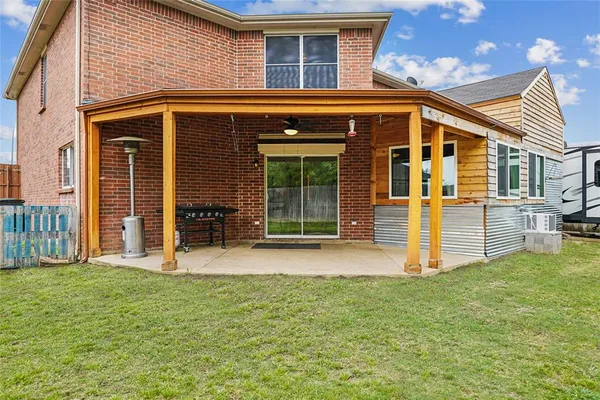 $400,000 | 9041 Graywolf Ridge Trail, Fort Worth, TX 76244