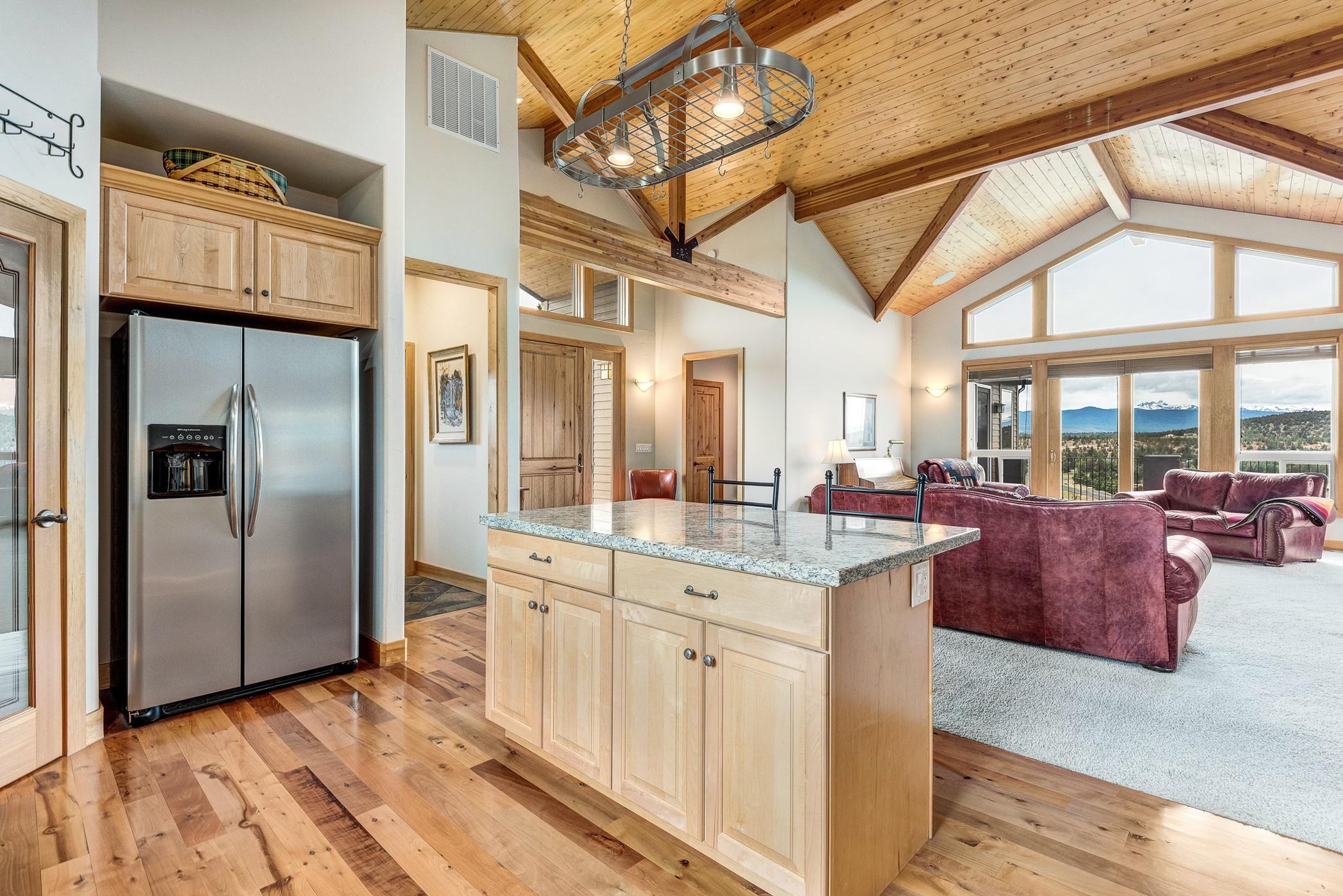 20130 Winston Loop Bend, OR 97703 - Photo 10 of 33 10