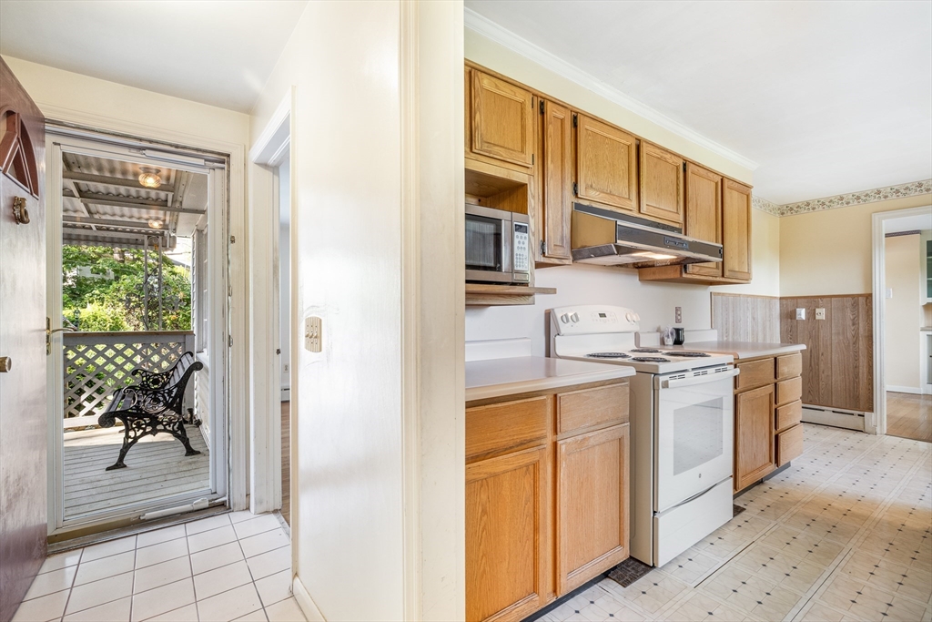 45 Indian Hill Road Worcester, MA 01606 - Photo 16 of 41