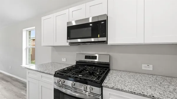 $309,990 | 5548 Rollins Drive, Krum, TX 76249