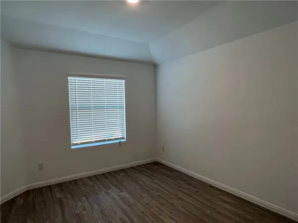 $1,800 | 2952 Whinchat, New Braunfels, TX 78130